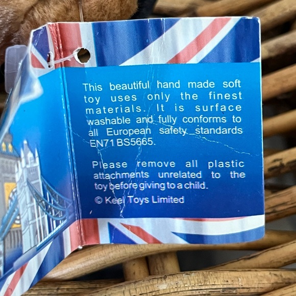 Keel Toys Collectable Beefeater Bear Beany. - Picture 5 of 6